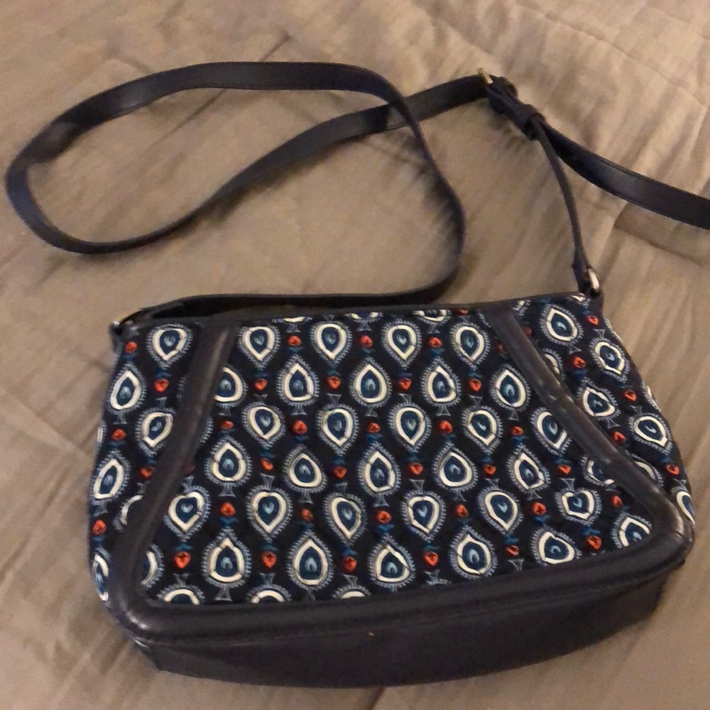 Vera Bradley Medium Sized Marrakesh Crossbody!!! - Picture 2 of 4
